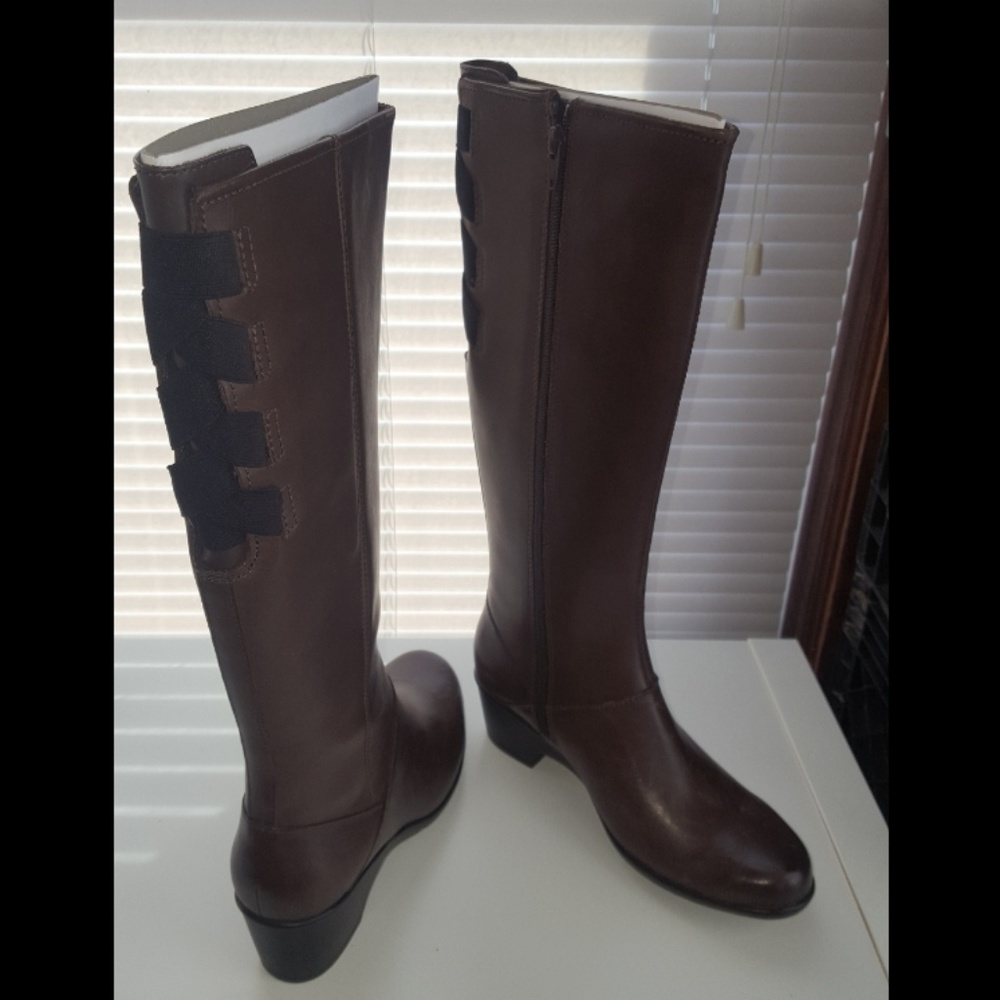 Clarks Malia Skylar Boot Size 6.5 M